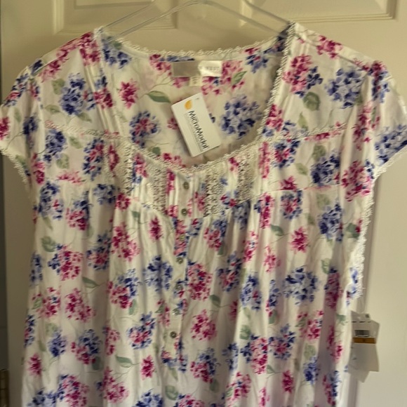 Eileen West Other - Eileen west plus size long nightgown new